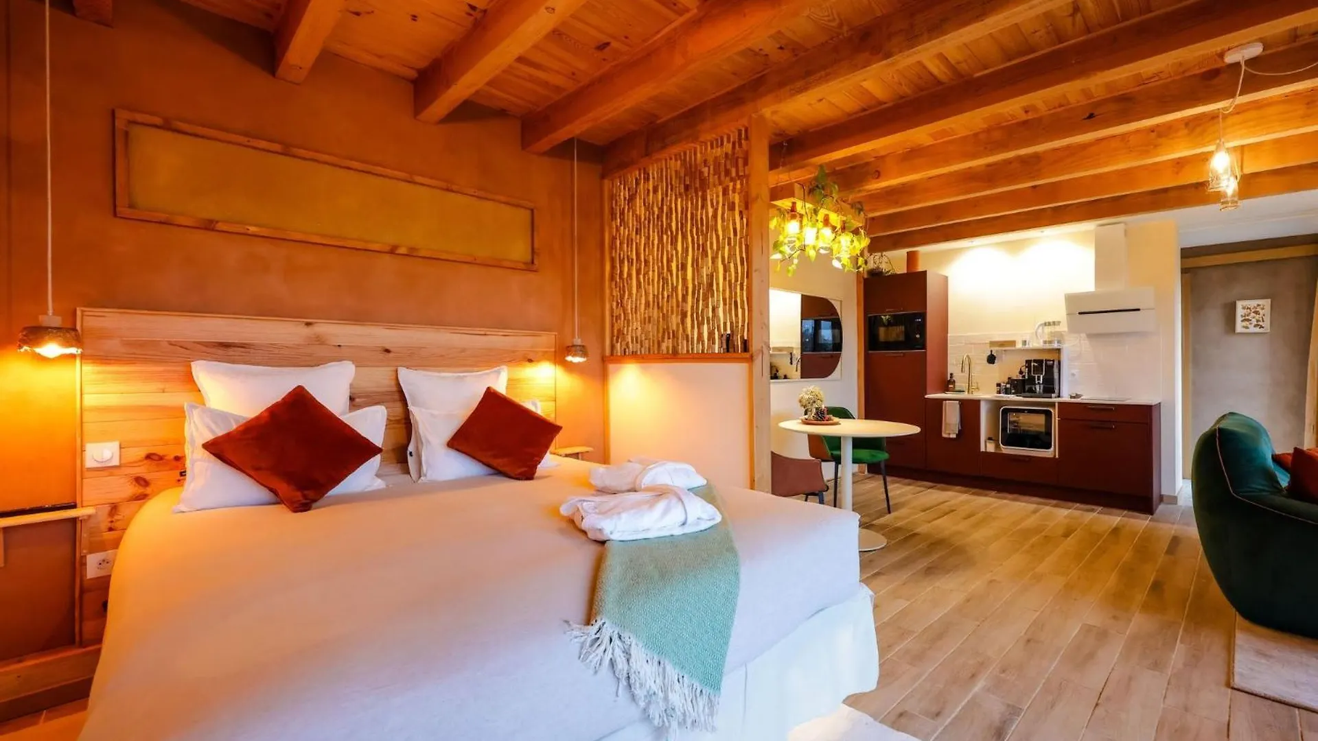 Domaine Langelet Apartment Saint-Gauzens 0*,  France